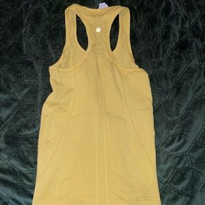Lululemon Swifty tech tank size 2